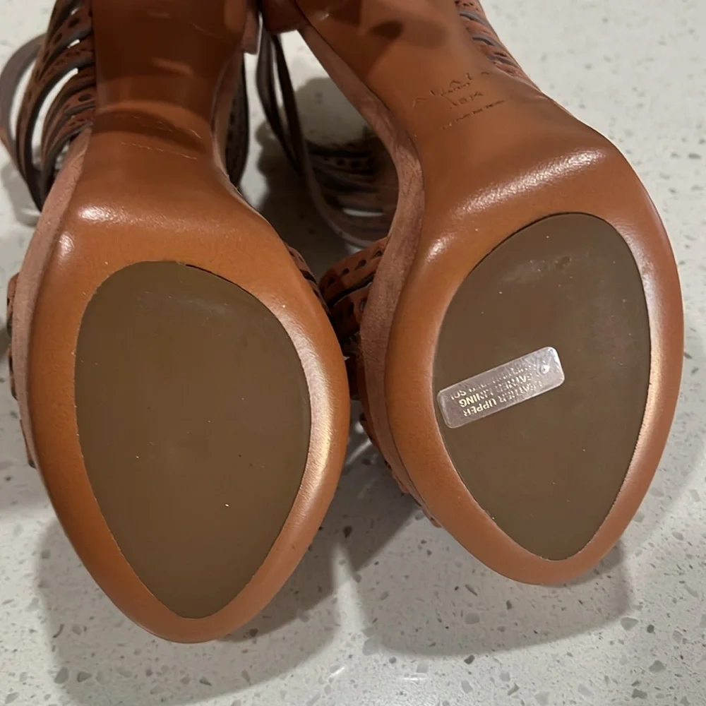 Alaia size 36.5 pink nude laser cut suede strap 4 inch never worn pumps